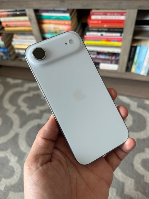 24 hours later, I already want an iPhone Air Max, like seriously. This build just feels too good. And sure, would love more cameras, but just give me a slightly wider 20mm primary with 28mm and 35mm steps, and I'd be happy.. or fine go for a larger Max to add a telephoto. 