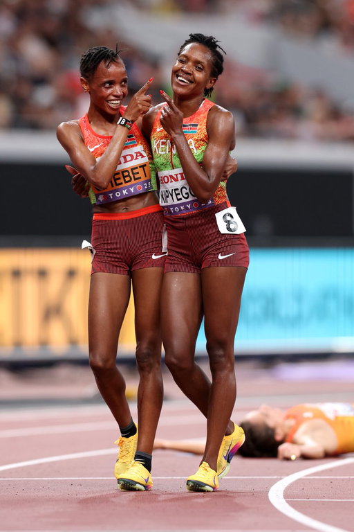 These two. 🇰🇪 