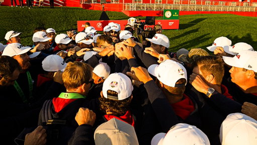 ONE TEAM. ONE GOAL. 🇺🇸

#GoUSA 
