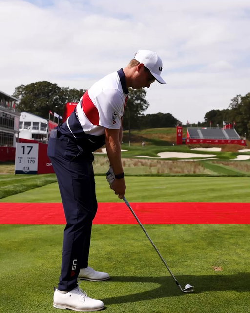 Benny Booms showing out early... 👀

Play a couple practice holes with @bengriffingolf. 
