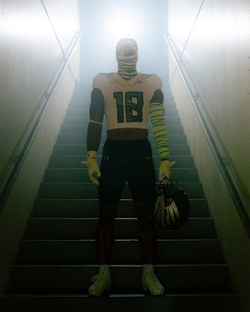 Wrapped up in it. #GoDucks 