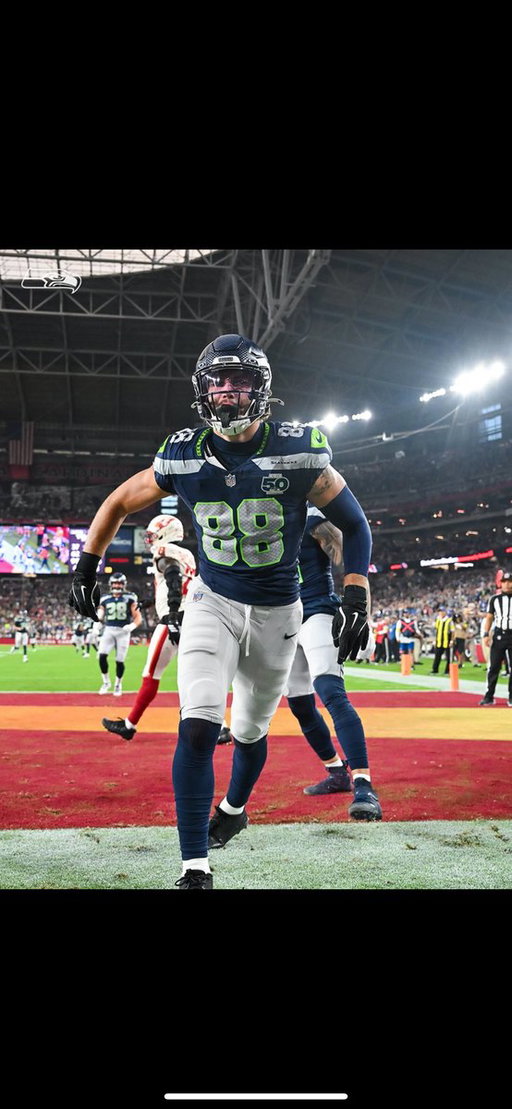 BARN STEP BEHIND ENEMY LINES 🧟‍♂️

BIG DUB #12s 