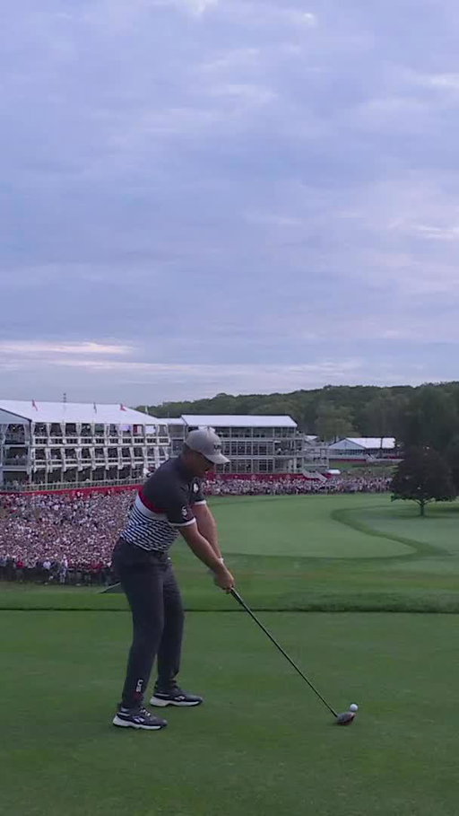 Washington crossing the Delaware 🤝 We put Bryson out first for a reason. 

#GoUSA 
