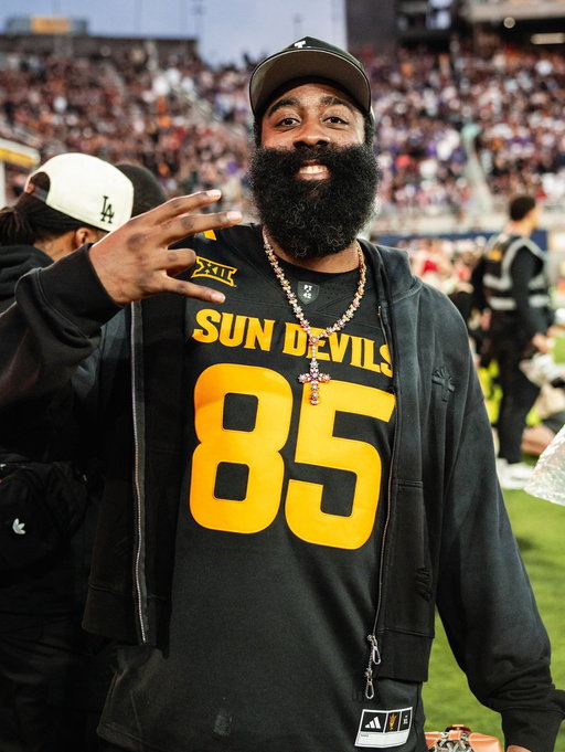 Welcome home UNO ‼️

@JHarden13 