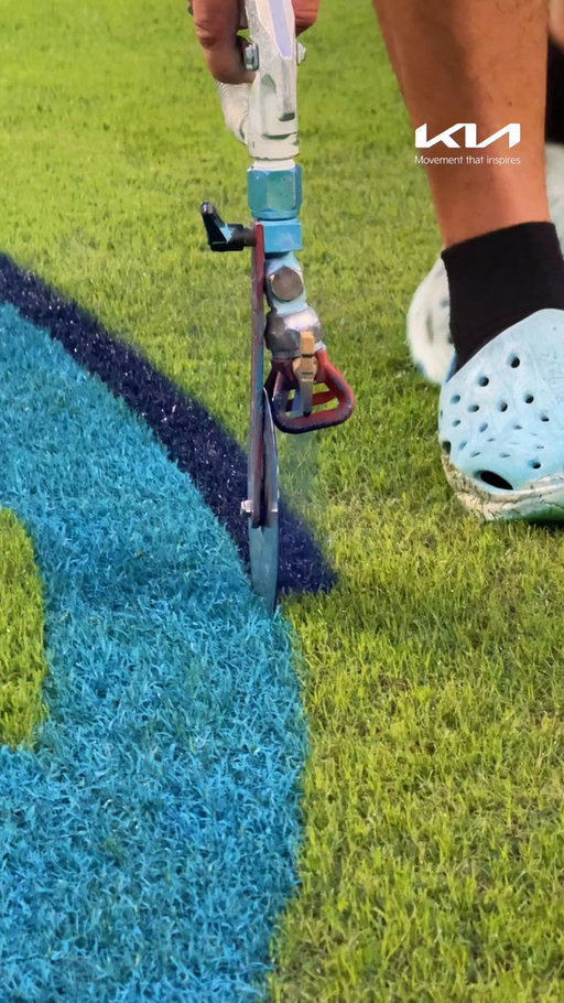The pitch blue is here 😎🎨 