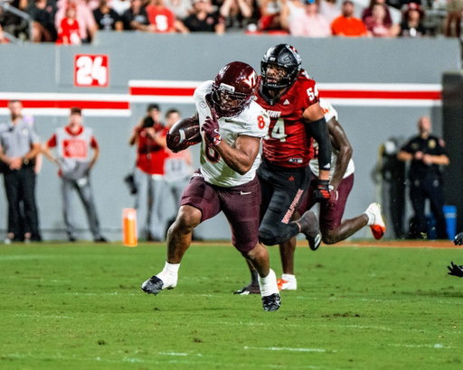 HOKIES WIN!!!

1-0 start to ACC play with a quality win at NC State

Show the boys some love👇
https://t.co/Hu5z4e3pQ4 