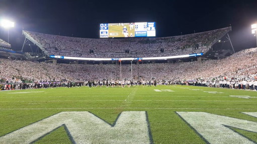 Oregon wins and its defenses rushed to the PSU students. Madness. 