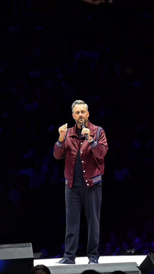 Thank you, New York! Three sold out shows at @TheGarden. Truly an unforgettable weekend. 