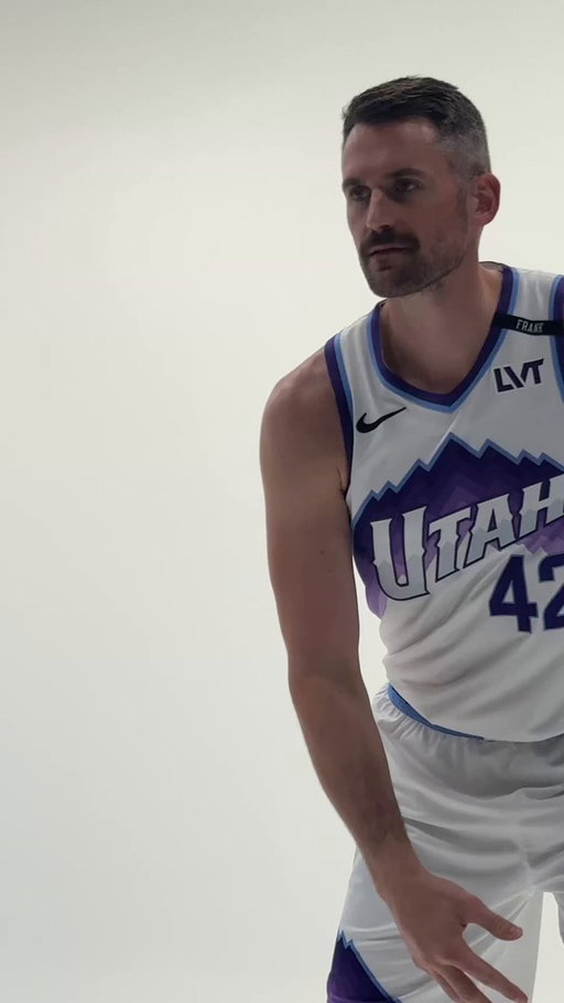 first look at the new guys 💜

#TakeNote 
