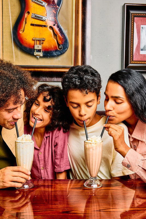 They say sharing a milkshake at Hard Rock Cafe is the ultimate love test 🥤👀
Agree or nah?
#HardRockCafe #SweetTogether #milkshake #food #meme 