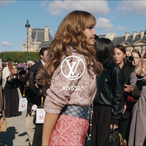 Spring-Summer 2026 Show. House Ambassador #Lisa attended #NicolasGhesquiere’s #LVSS26 Collection unveiling in Paris. Watch the full show at https://t.co/tJ8lFFEC3w

#LouisVuitton 