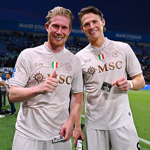 Just two Napoli midfielders 🤩 