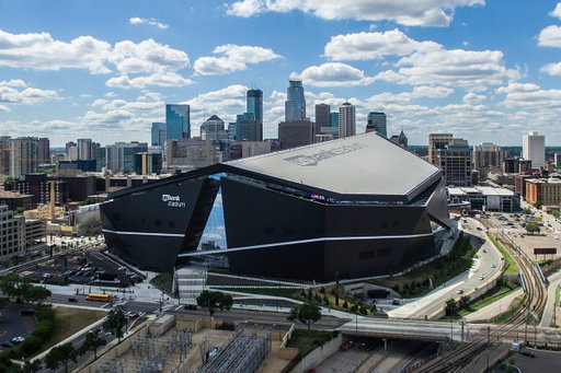 This is the best-designed stadium in the NFL, but not for the reason you might think 👇

🧵1/10