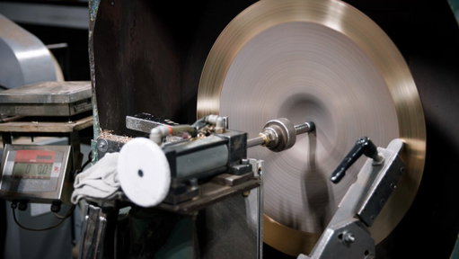 The Zildjian Company is the oldest cymbal maker in the world. For 400 years, the family business survived migration, a world war, and the worst economic crisis in America.

(Source: The Zildjian Company, 2023) 