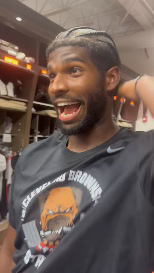 After the Browns named Dillon Gabriel their new starting quarterback, Shedeur Sanders reacted with a full mime: 
 