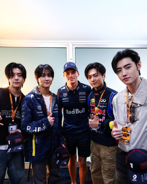 It finally happened! 😁

#F1 || #ENHYPEN || @ENHYPEN 