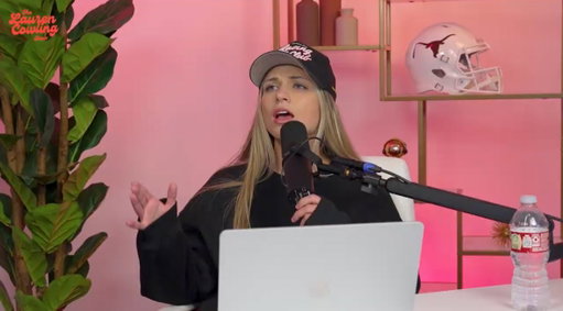 FIRST EPISODE OF THE LAUREN COWLING SHOW IS OUT NOW!

Just a little micropod for the first ep. Only going to get better. Was so nervous filming this but excited for this new journey!

Go check it out 👇
https://t.co/ZZf2iCUlb6 