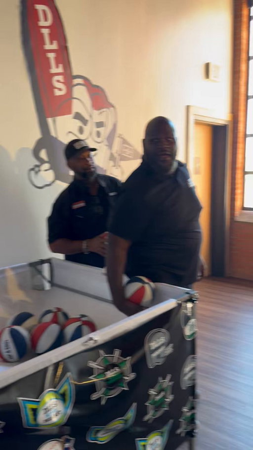 A Mr. Perfect Moment from the great @TheMarkHenry 

Thanks to you and @HardballHardge for stopping by the offices today…great stuff dropping tomorrow AM! 