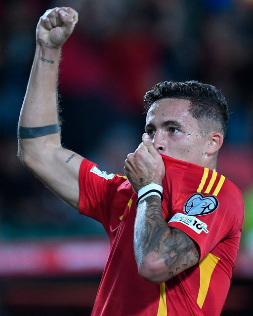 Crystal Palace forward Yeremy Pino 𝙨𝙘𝙤𝙧𝙚𝙨 on his first start for Spain in almost a year 😤🇪🇸 