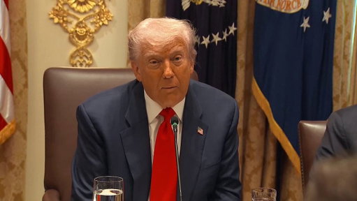 BREAKING: In a shocking moment, Trump appears to engage in foreign election interference, saying the U.S. will only give Argentina foreign aid if his pal Milei wins. "If he loses, we will not be generous with Argentina."

Extreme corruption.
