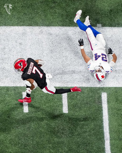 Last RB to leave a body like this was…never mind 