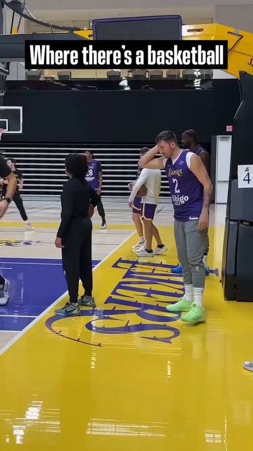 Look at Luka’s jersey 👀 