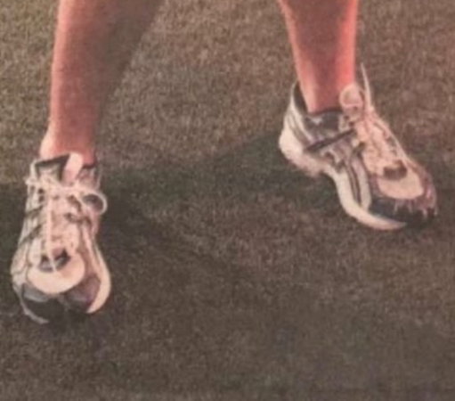 @TBob53 ASICS tennis shoes with no show socks with a football uniform on picture day is bad. 
