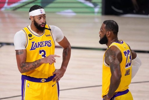 Anthony Davis before leaving the Lakers group chat: 

"Did these n*ggas just trade me?"

LeBron James response in the group chat after Anthony Davis was traded:

“WTF”

(https://t.co/a1JV2deTxH) 