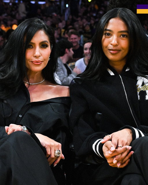 Bryant Family in the building 🖤 