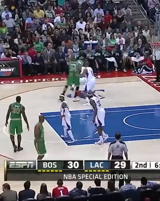 DeAndre Jordan the Pelican 😤 