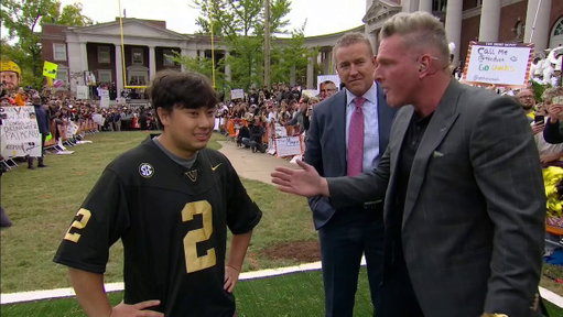 ONE KICK ONLY TYLER

$500,000 TO YOU &amp; $250,000 TO CHARITY

TAKE THE LAP KID

YOU MURDERED THAT FOOTBALL

TYLER IS AN ABSOLUTE DAWG #CollegeGameDay 