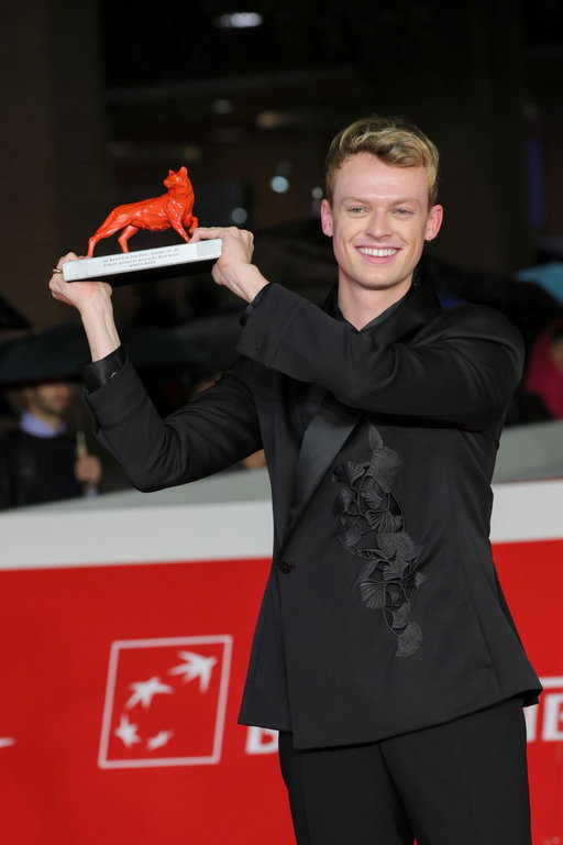 Anson Boon premiato con il “Vittorio Gassman” Award alla #FestaDelCinemaDiRoma 🏆
Scoprilo anche in MobLand, ora su Paramount+
#MobLand #AnsonBoon #RomaFilmFestival 