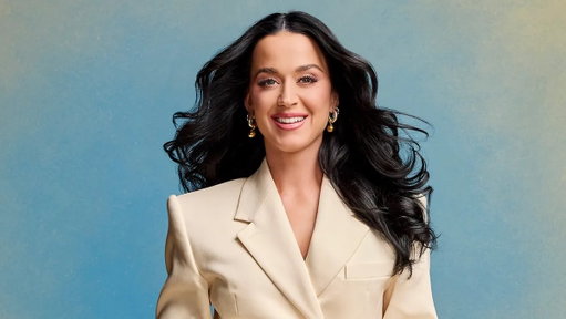 Katy Perry &amp; Justin Trudeau are officially dating. 