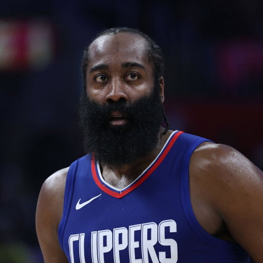 James Harden's points prop tonight: 20.5

He had 20 points at halftime.

He had 0 points in the 2nd half and finished with 20.

A BRUTAL BEAT for anyone with over 20.5 pts 🤮 🤮 