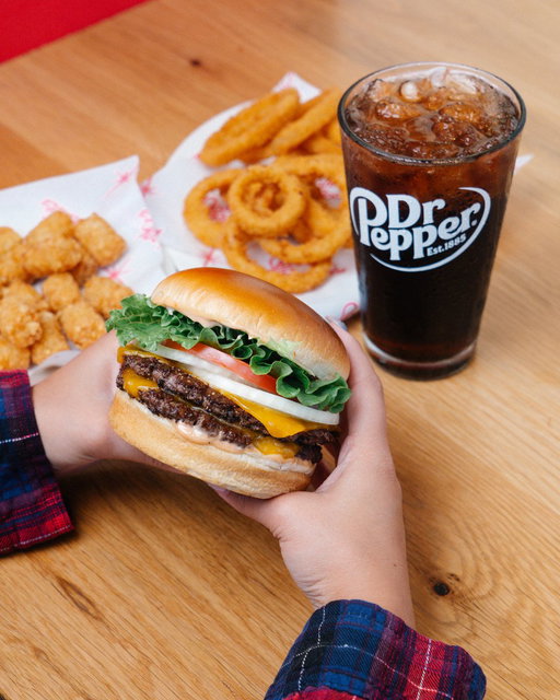 The best burgers aren’t complete without Dr Pepper on the side 🤤🍔🥤

DR PEPPER is a registered trademark of Dr Pepper/Seven Up, Inc. ©️2025 Dr Pepper/Seven Up, Inc. 