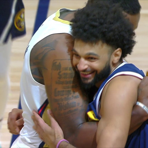 The Jokic and DeAndre Jordan handshake made its return🙌
 