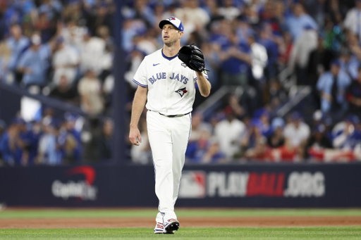 Max Scherzer did his thing in Game 7 of the World Series for the Blue Jays. 🥹

✅ O 2.5 Pitcher Total Strikeouts (-175) 