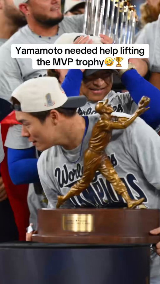 Those trophies must be heavy…😅😂

(via: @MLB) 
