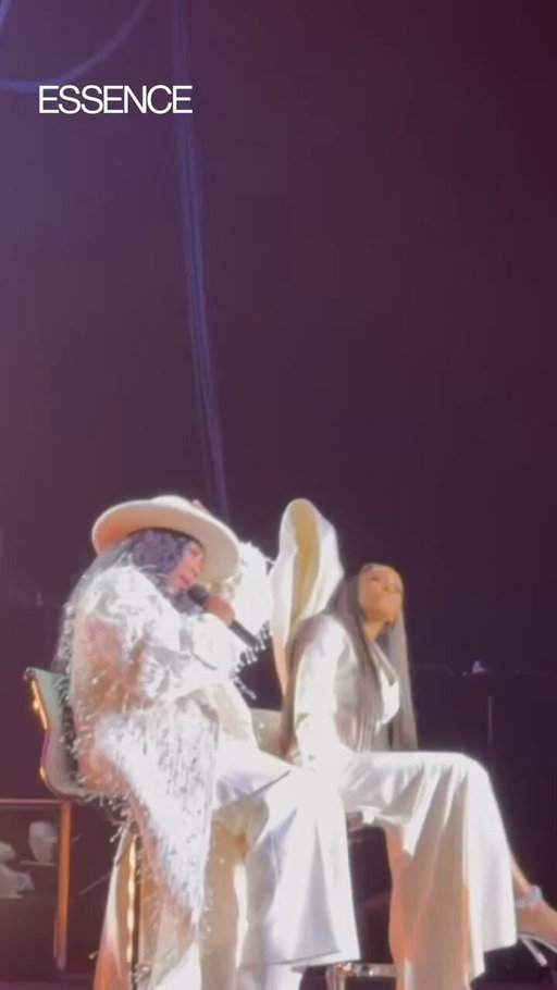 Brandy &amp; Monica’s Boy Is Mine Tour is a literal must-see and Brandy once again proved why they call her “The Vocal Bible.”

Monica’s reaction says it all. The mic is on! 