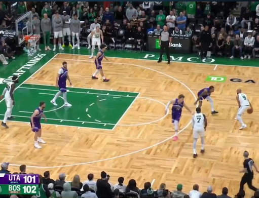 KEYONTE GEORGE WITH THE SLIDE TACKLE THAT LEADS TO A LAURI MARKKANEN ALLEY-OOP TO GO UP 1

OBAUOGBD:ABSUGBOBIASOIBSCMSAKNKNOIBWA 