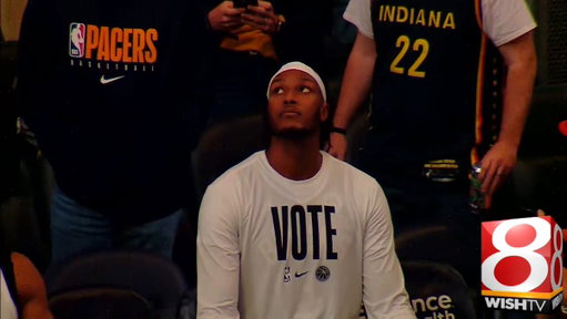 Myles Turner got caught miming closing a book during his Pacers tribute video 😭

(Via @AngelaMoryanTV)
