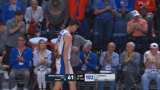 7'9 OLIVIER RIOUX CHECKS IN FOR FLORIDA TO BECOME THE TALLEST PLAYER IN D1 HISTORY! 🇨🇦🔥

(🎥: @GatorsMBK)
