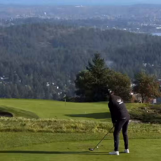 🚨 Holy sh*t I finally did it!!! 🚨
•
Hole in One on camera and did it in the only way I know how... Chip cut driver from 158 yard Par 3 14th at Bear Mountain GC. 