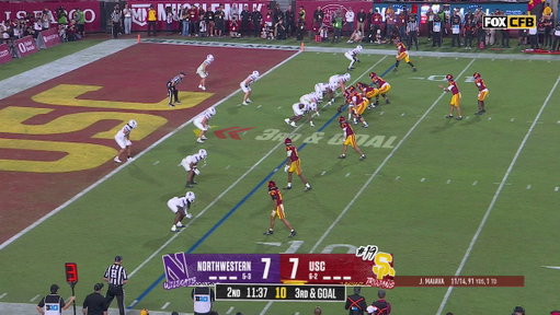 Maiava RUNS THROUGH the defender for a @uscfb TD 😤 