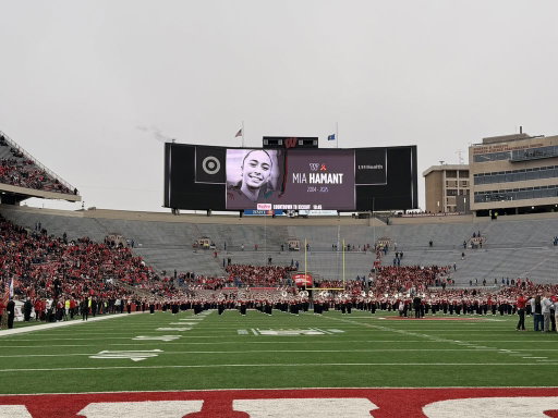 Thank you @BadgerFootball and @UWBadgers for the tribute to Mia Hamant. 🧡💜 
