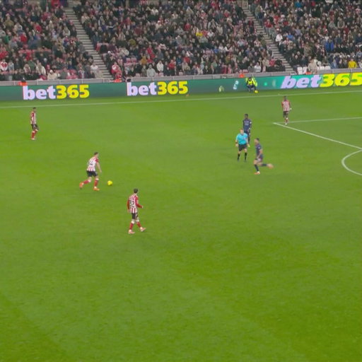 BRIAN BROBBEY 90+4'.

What a time to score your first Sunderland goal 🤯 