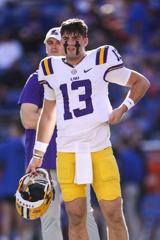 LSU has benched Garrett Nussmeier in the 3rd quarter vs. Alabama

Michael Van Buren Jr. replaces him at QB for the Tigers 