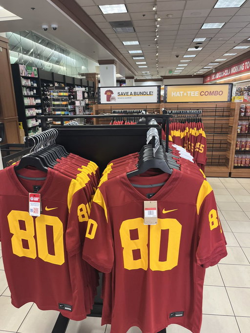 Sam Johnson jerseys are on sale at the @USCBookstore! 

Or are they Sam Huard? 🤔 

Why not both?! 