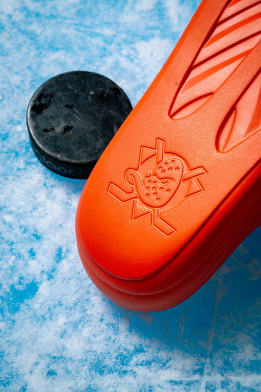 If it walks like a Duck 🦆
Score your Ducks clogs at our game on Nov. 22.

#FlyTogether 
