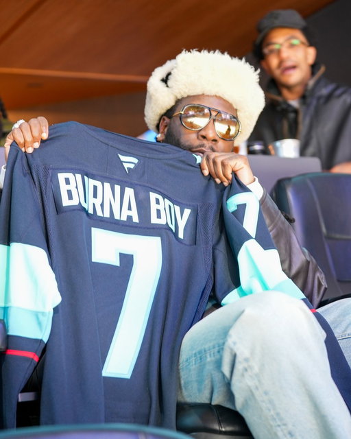 ye ye yeeeeeee ye! 

We got @burnaboy in the building tonight! 🙌 